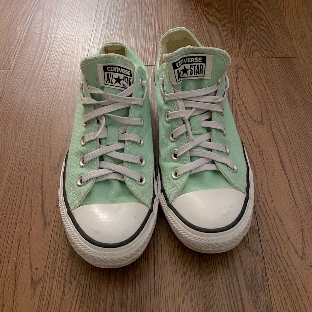 Women’s mint green converse